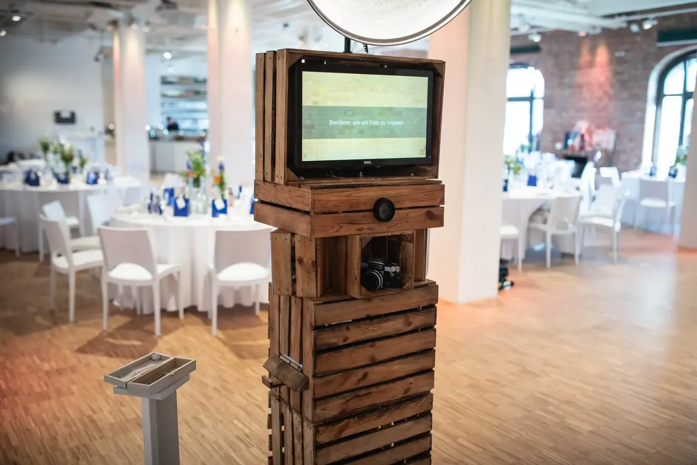 Hochzeitspartner Julian von Halle-Fotobox - Fotobox-Vermietung fuer Hochzeiten in Halle (Saale)